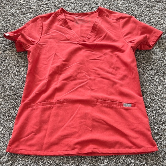 Figs Tops - Red/sienna color  Women's fig top and bottoms set.